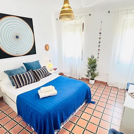 הוילה רונדה Cozy Town House With Terrace And Free Wifi מראה חיצוני תמונה