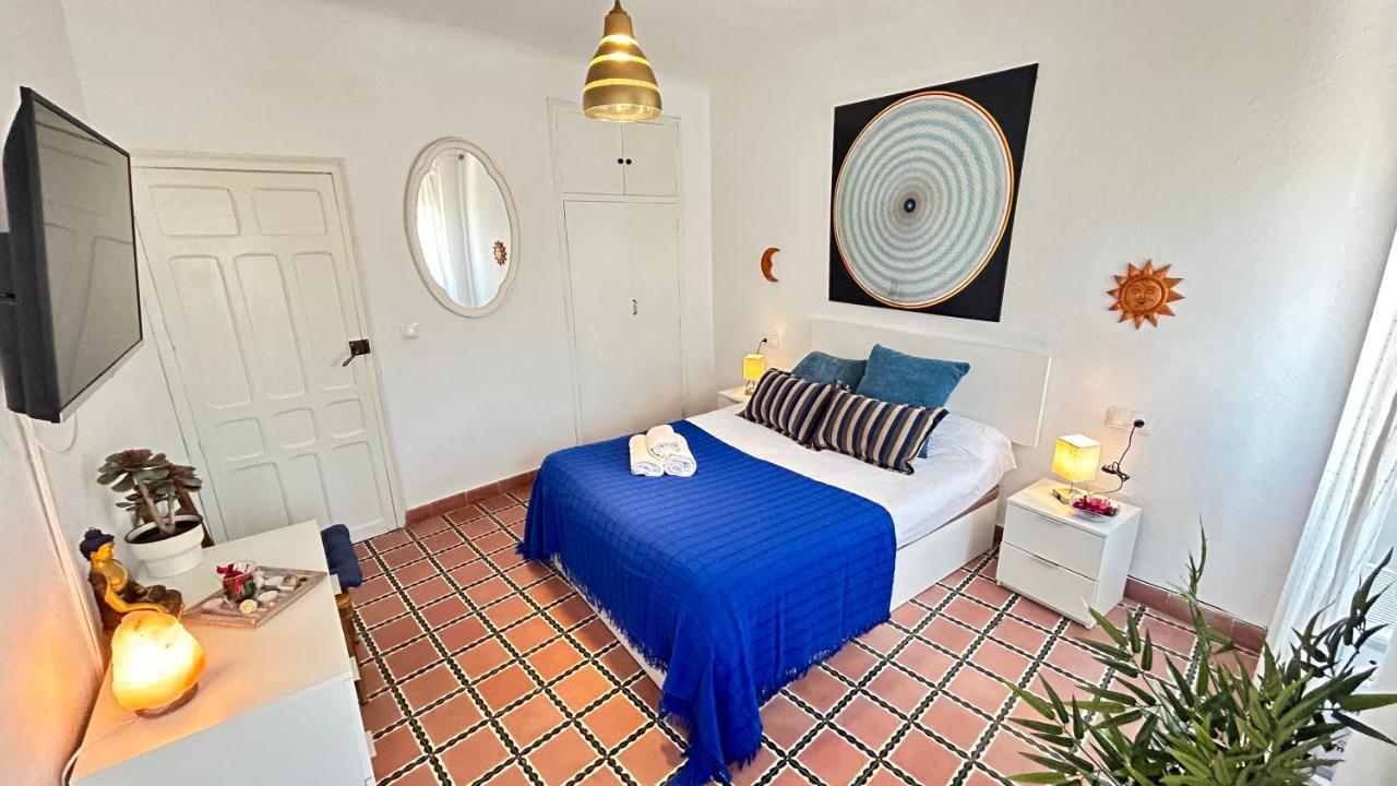 הוילה רונדה Cozy Town House With Terrace And Free Wifi מראה חיצוני תמונה