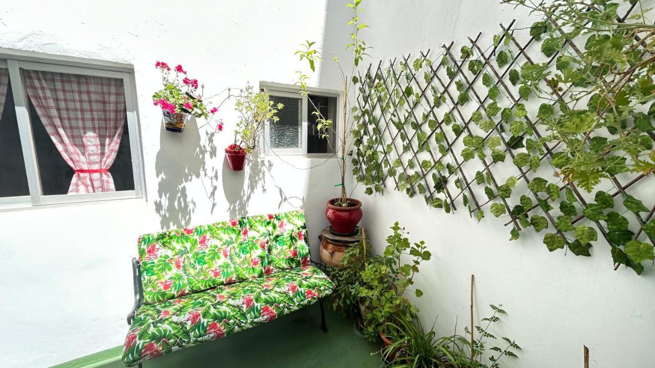 הוילה רונדה Cozy Town House With Terrace And Free Wifi מראה חיצוני תמונה